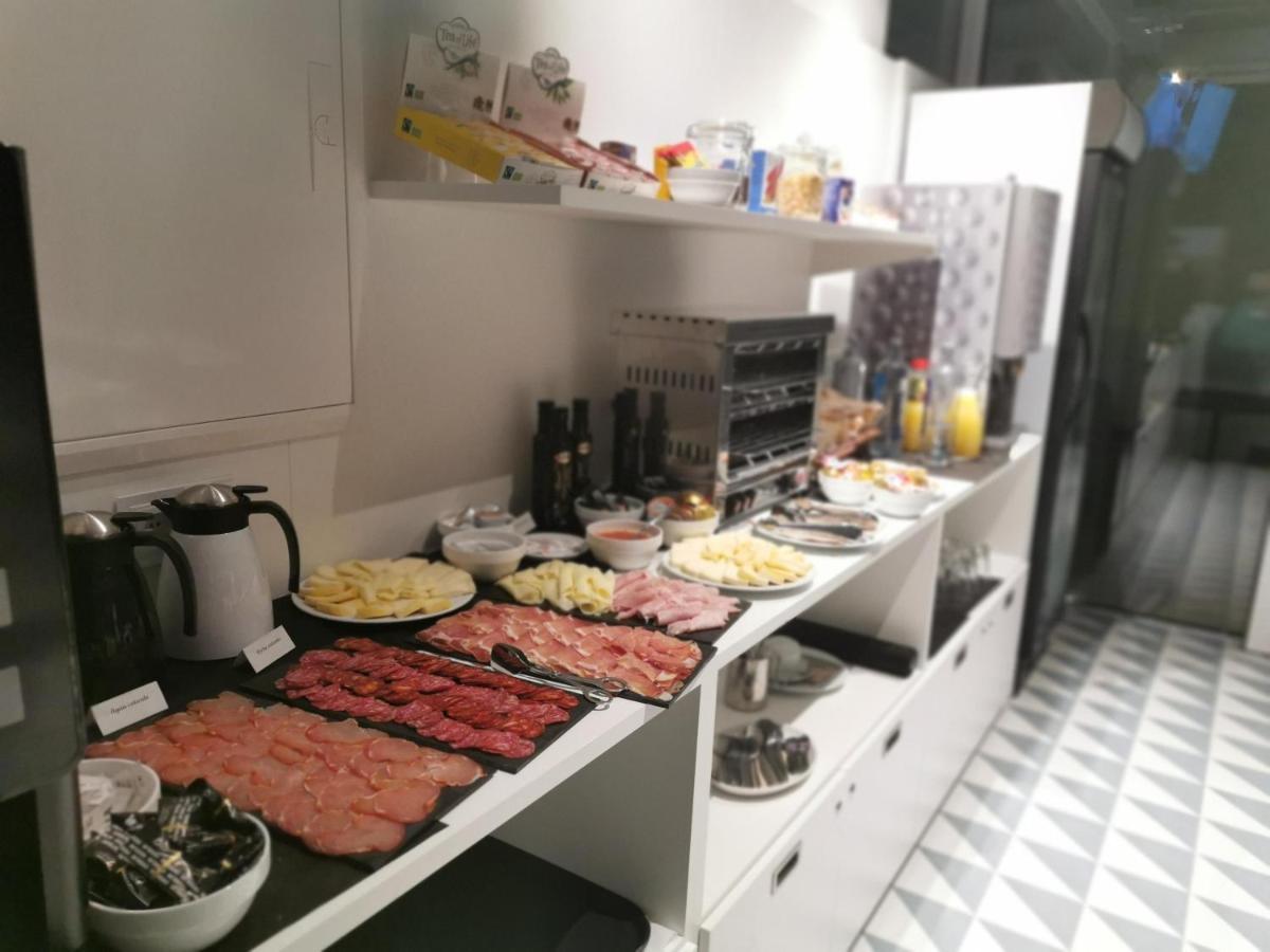 Hotel Plaza Obradoiro By Bossh! 2*